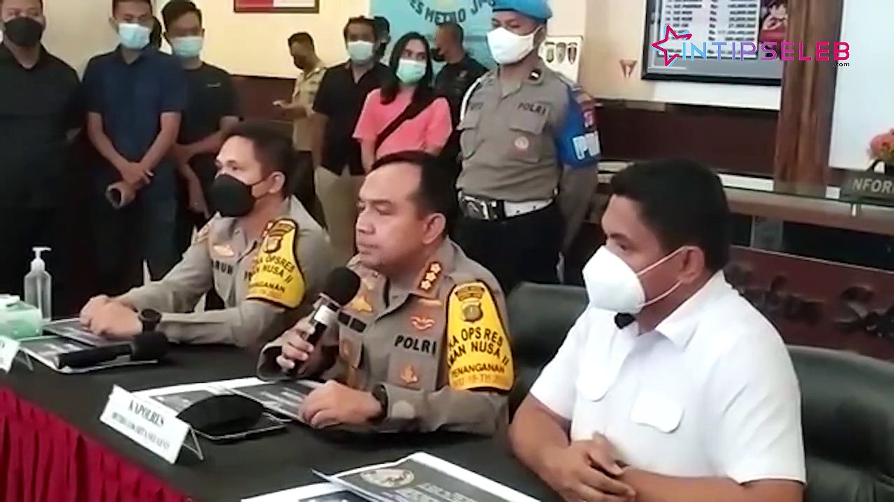 Terkam CCTV, Bos PS Store Lakukan Pengeroyokan di Cafe