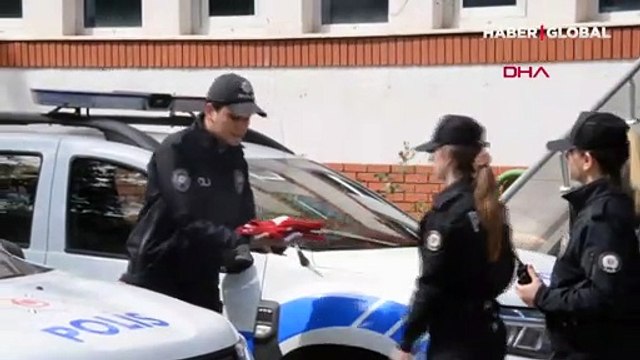 Diyarbakır'da direkten Türk bayrağını alıp giden çocukla ilgili gerçek, polis eve gidince ortaya çıktı