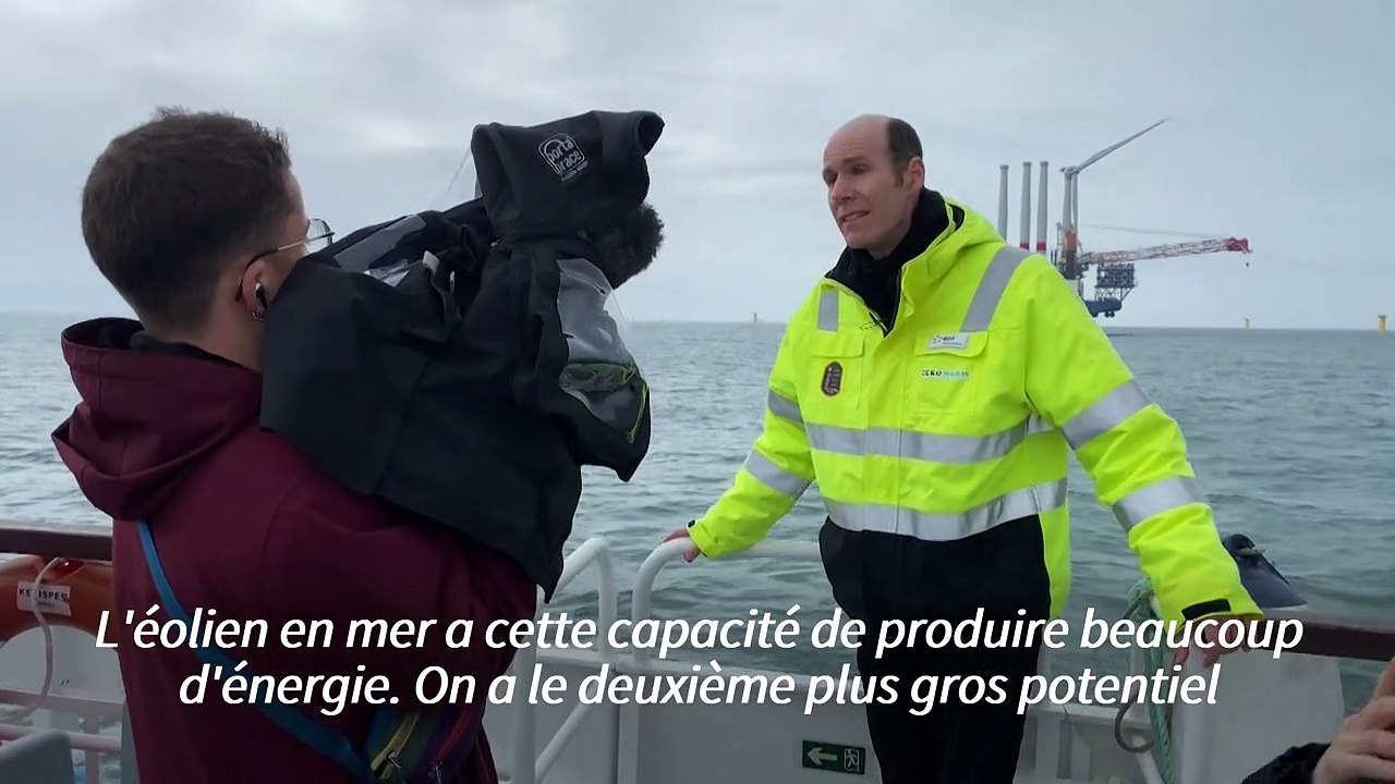 Énergie: la première éolienne offshore de Franc...