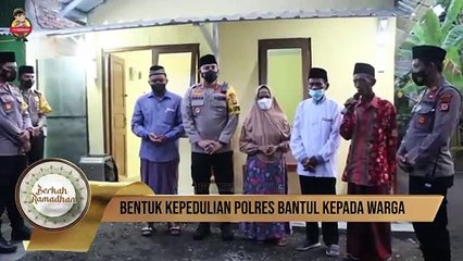 Usai Dibedah, Kapolres Bantul Serahkan Kunci Rumah Ibu Ngatirah