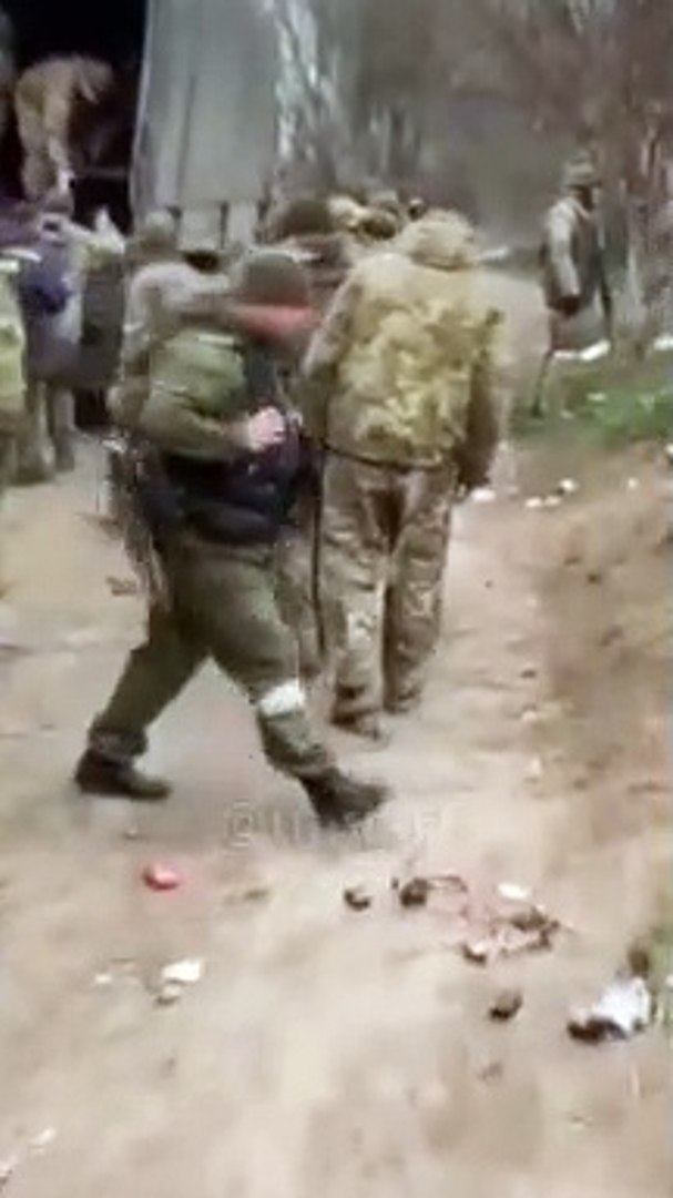 ⁣Более 1000 морпехов в Мариуполе сдались в плен