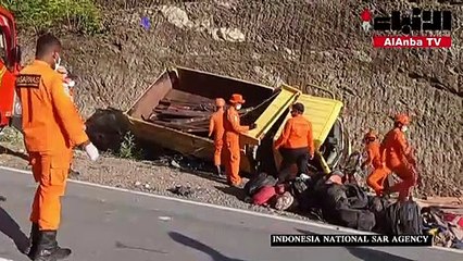 مقتل 16 شخصا على الأقل في حادث شاحنة في إندونيسيا