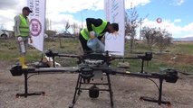 Türkiye'de ilk defa dronla ücretsiz ilaçlama yapıldı