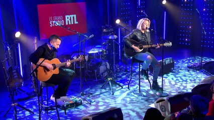 Stéphane interprète "Lili voulait aller danser" dans "Le Grand Studio RTL"