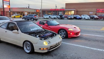 Dodge Viper Crashes During Street Race