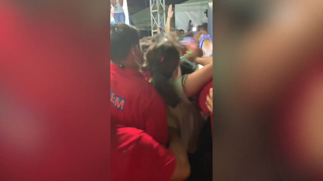 Marcos Jr.'s media officers, security block Rappler reporter Lian Buan