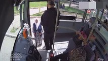 Yolcu bir anda yere yığıldı! Kadın otobüs şoförü o an bakın ne yaptı?