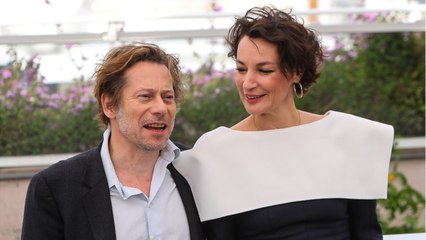 VOICI : Jeanne Balibar a 54 ans : quelles sont ses relations avec son ex Mathieu Amalric ? (1)