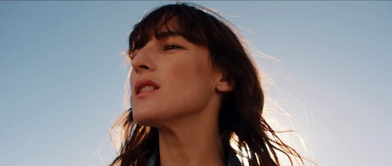Juliette Armanet présente son nouveau clip «Tu me play»
