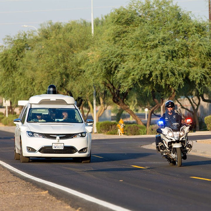 Fahrerloses Auto wurde in San Francisco von der Polizei angehalten