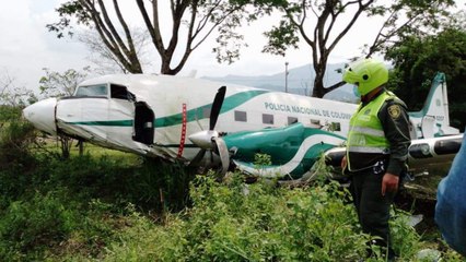 Avión de la Policía se salió de la pista: al menos cuatro heridos de gravedad
