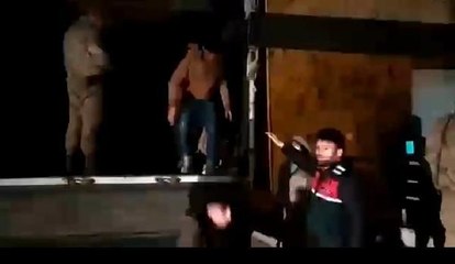 VAN'DA, KAMYON KASASINDA 96 KAÇAK GÖÇMEN YAKALANDI