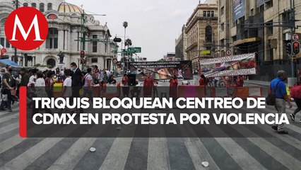 En CdMx, víctimas de desplazamiento forzado en Oaxaca bloquean Eje Central