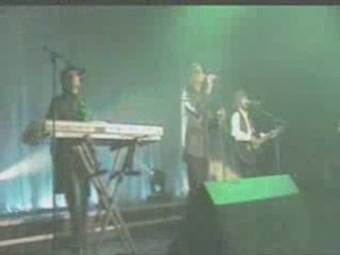 STAYIN ALIVE UK BEE GEES TRIBUTE BAND