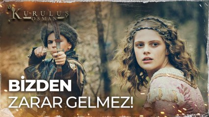 Orhan ve Alaeddin, genç kızı askerlerden kurtarıyor!- Kuruluş Osman 90. Bölüm