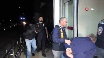 Köpek ilanıyla dolandırıcılık yapan şebekeye şafak baskını