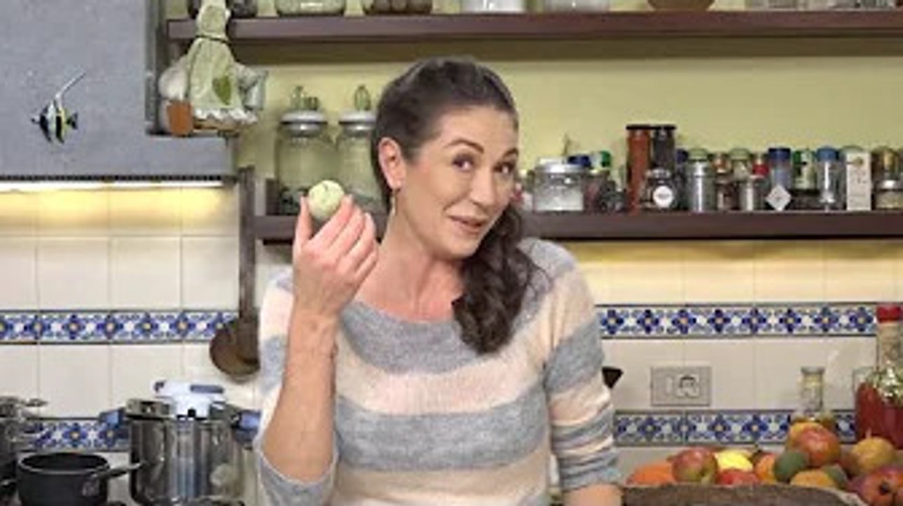 Cotto e mangiato, ricetta di oggi 11 gennaio: Tessa Gelisio e le polpette di ceci ed erbe aromatiche