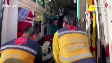 Kamyonet, işçi servis minibüsüyle çarpıştı