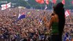 Amy Winehouse chante "Tears Dry On Their Own" à Glastonbury
