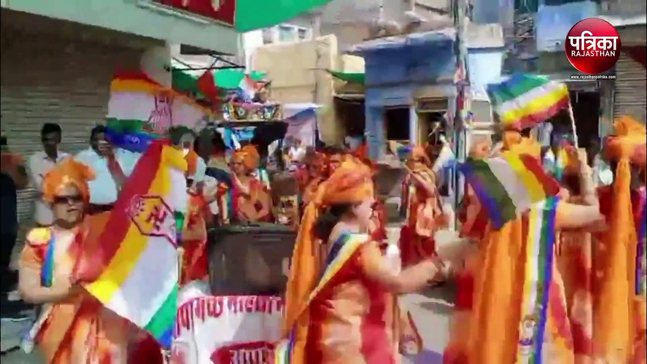VIDEO : भगवान महावीर के जयकारों से गूंजा शहर, श...