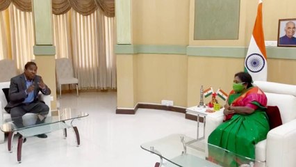 KA Paul Meets Governor Tamilisai | CM KCR | Telangana | Oneindia Telugu