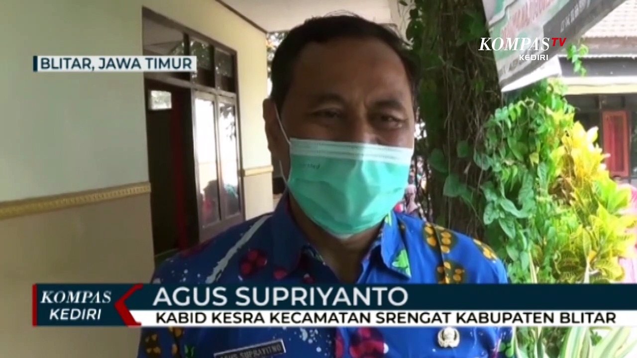 Ratusan Warga Antre Berjam-jam Demi Dapatkan BLT Minyak Goreng