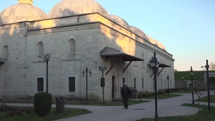 İmaret geleneğinin yaşatıldığı müzede ihtiyaç sahipleri iftar yapıyor