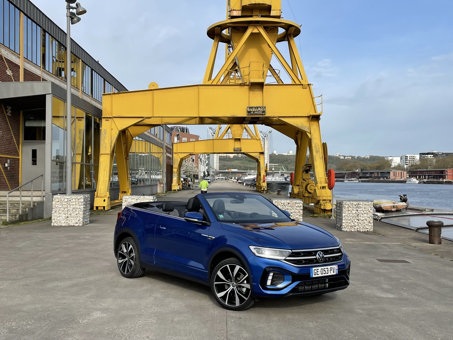 Volkswagen T-Roc cabriolet: le pari - Salon de l'auto Caradisiac