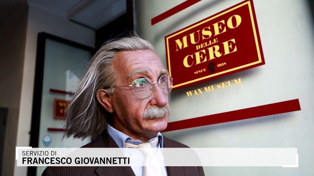 Un'orbita vuota al posto dell'occhio di vetro: vandalizzata la statua di Putin al Museo delle Cere