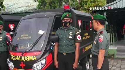 Momen KSAD Jenderal Dudung Serahkan Motor Ambulans untuk Lima Kodim di Maluku