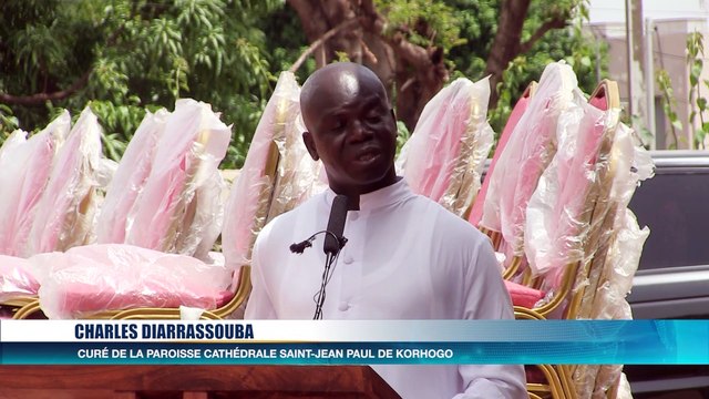 Korhogo : le Ministre Fidèle Sarassoro offre des vivres et non vivres aux chrétiens