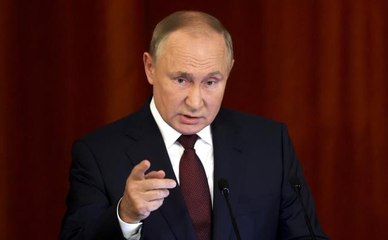 Putin: "Dost olmayan ülkelerdeki bankalar ödemeleri erteliyorlar"