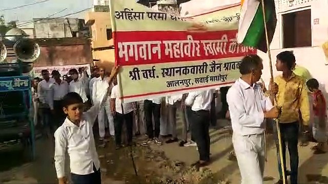 रथयात्रा निकली तो उमड़ा शहर, गूंज उठे जयकारे