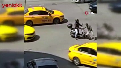 Motosiklet sürücüsü, tartıştığı taksiciyi ezmeye çalıştı