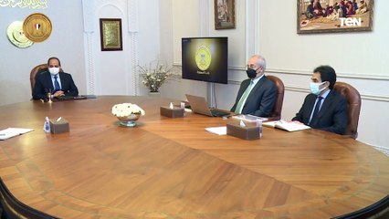 الرئيس السيسي يتابع المشروعات الحالية والمستقبلية بالمنطقة الاقتصادية لقناة السويس