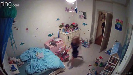 Dad Accidentally Breaks Daughter's Bed