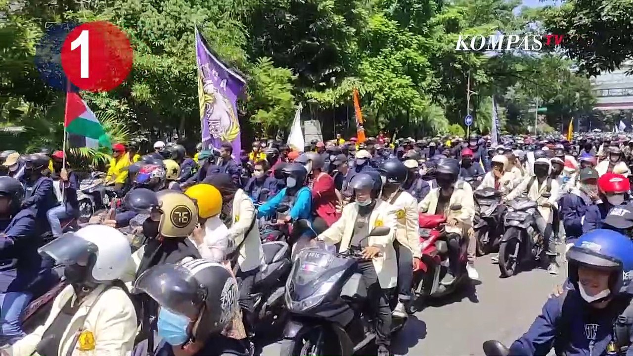 [TOP 3 NEWS] Demo Tolak Presiden 3 Periode | Pemukul Ade Armando Ditangkap | Update Laka Maut Papua
