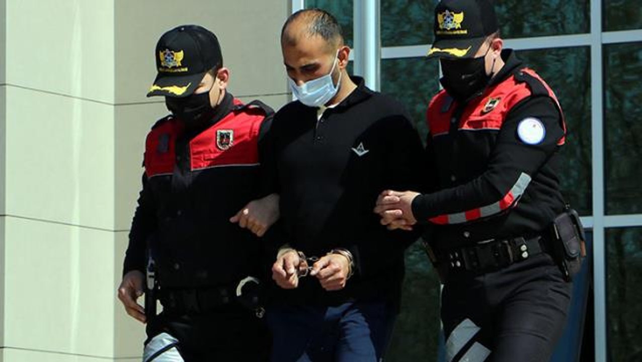 Hunharca öldürdüğü kişinin üzerine "Sapıktı" diye not bırakan cinayet zanlısı: O olayı unutmadım