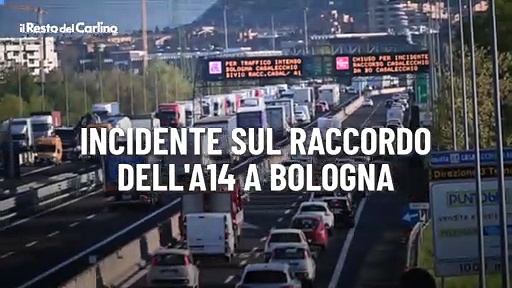 Video Incidente sul raccordo dell'A14 a Bologna