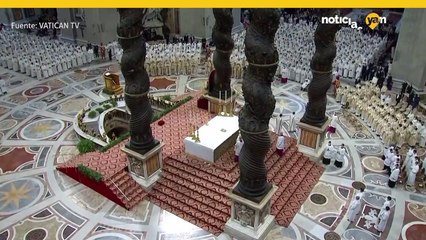 El Papa Francisco preside la Misa Crismal en la Basílica de San Pedro.