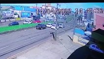 Veja o momento da colisão que matou motociclista na Rua Rio da Paz