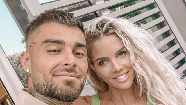 VOICI : Jessica et Thibault Garcia transformés : ils dévoilent des clichés de leur participation aux Apprentis Aventuriers