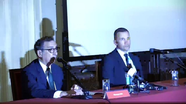 Ucraina, Shevchenko e Milano danno vita a un nuovo call center per aiutare i profughi in fuga