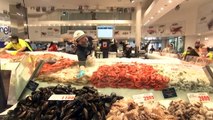 Thousands flock to fish markets for Easter seafood feast