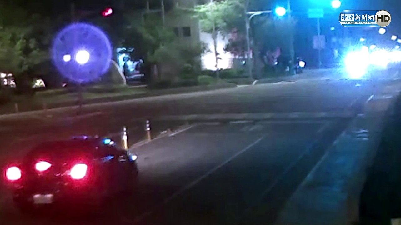 金門環北深夜撞車 金大生傷重後送台灣治療