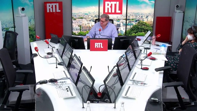 Une leçon d'anglais pour les enfants et le prof s'appelle Laurent Voulzy