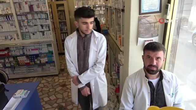 Gizemli hayırsever 3 mahalledeki eczaneleri dolaşıp vatandaşların veresiye defterindeki 100 bin liralık borcunu ödedi
