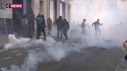 La Sorbonné dégradée par les militants