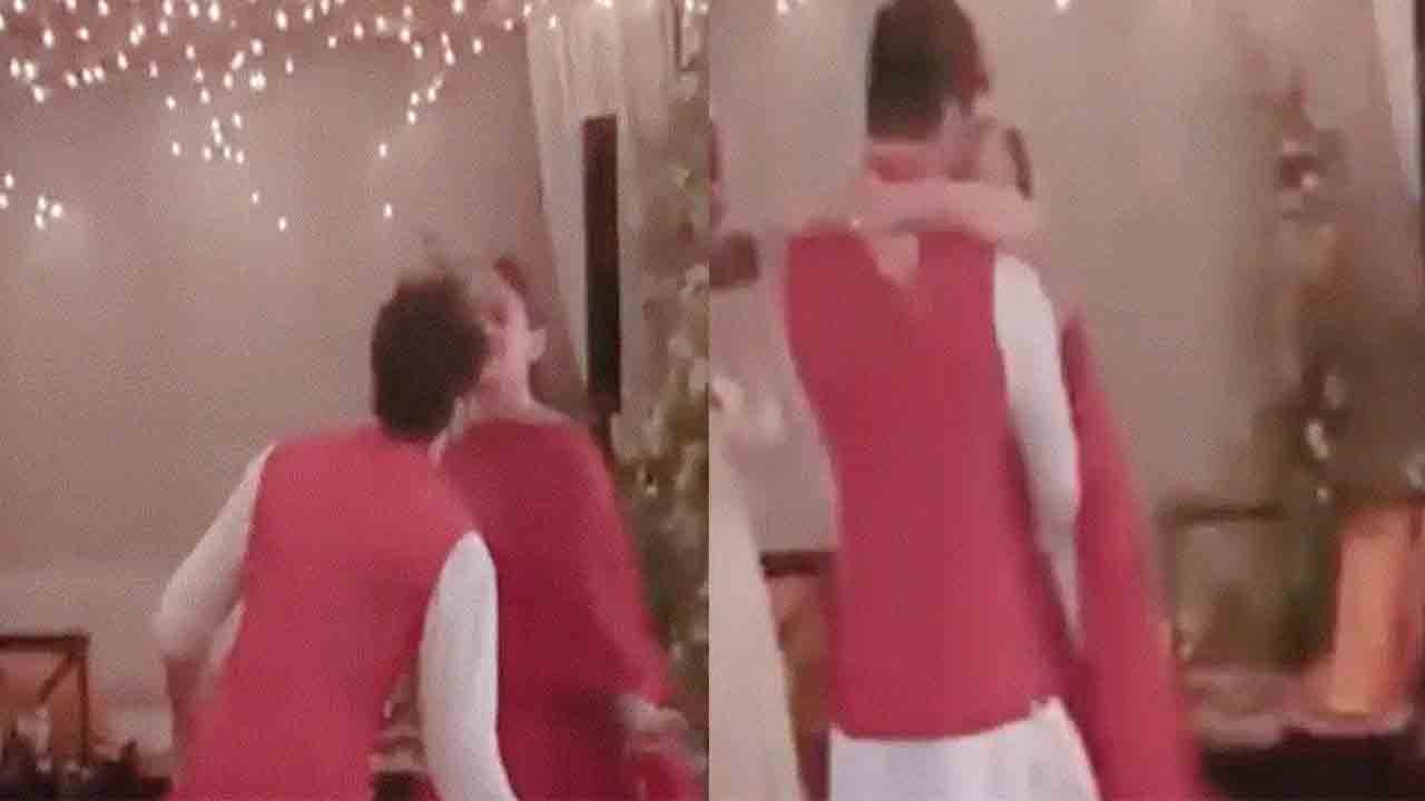 Alia Ranbir Wedding:  Sangeet में Ranbir से चिपककर नाची Alia; Check out | FilmiBeat