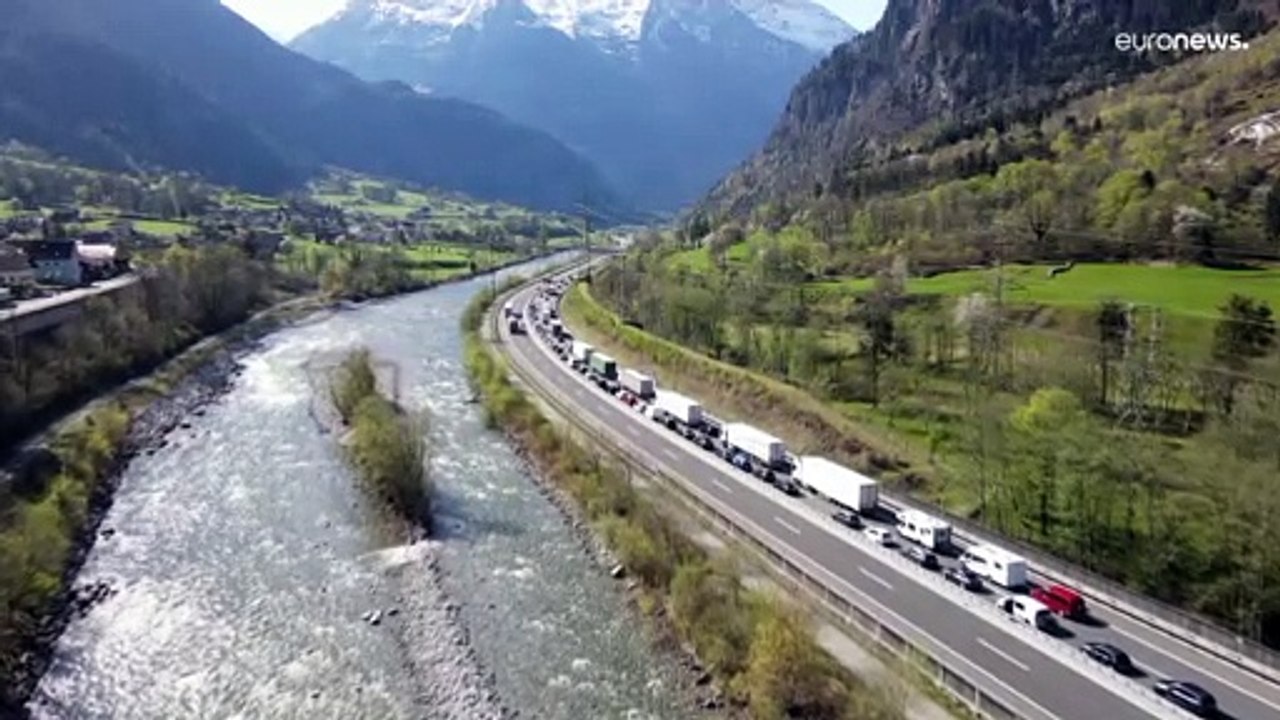 Reiselust bringt Osterfrust: Riesenstau am Gotthard-Tunnel